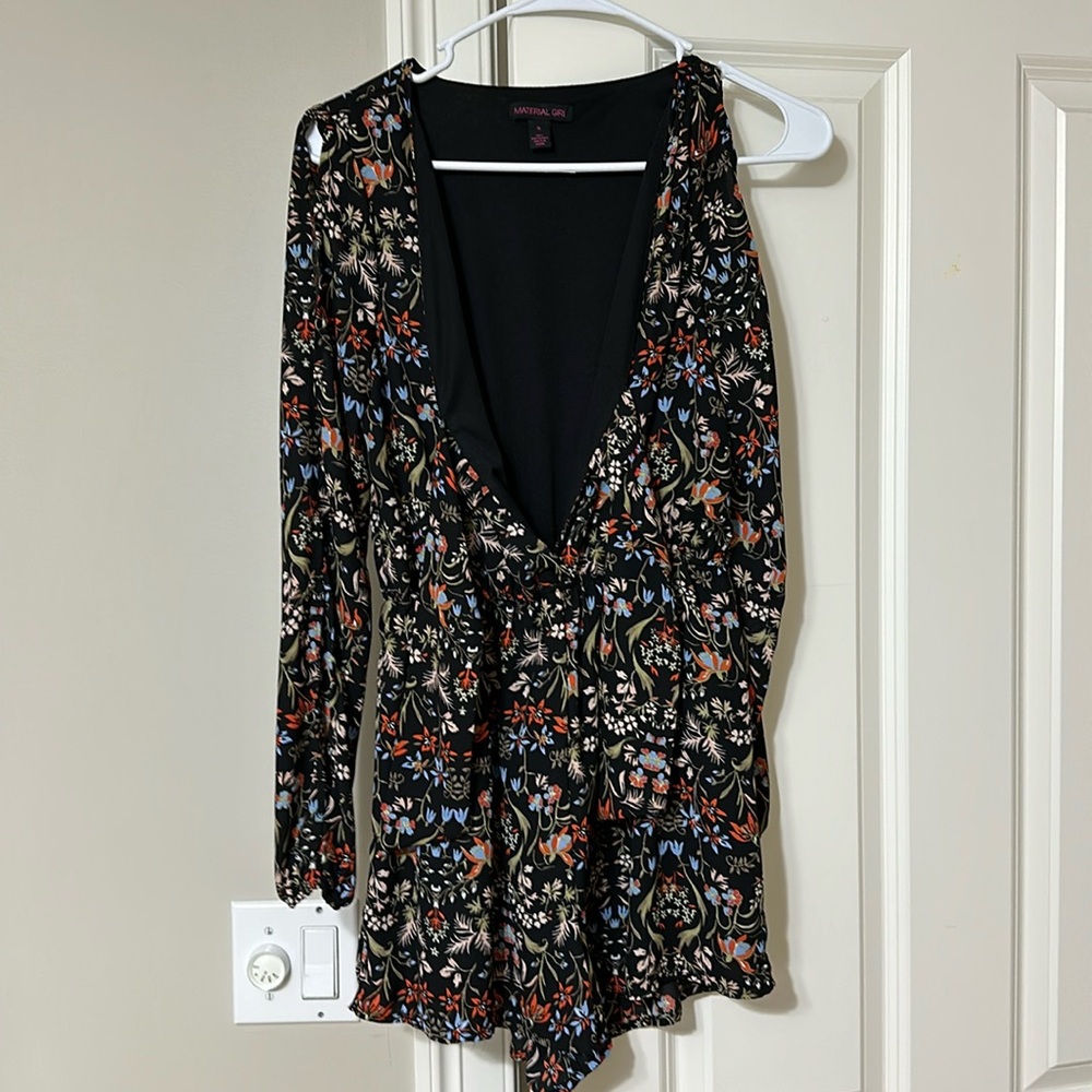 Floral romper with ties in the front